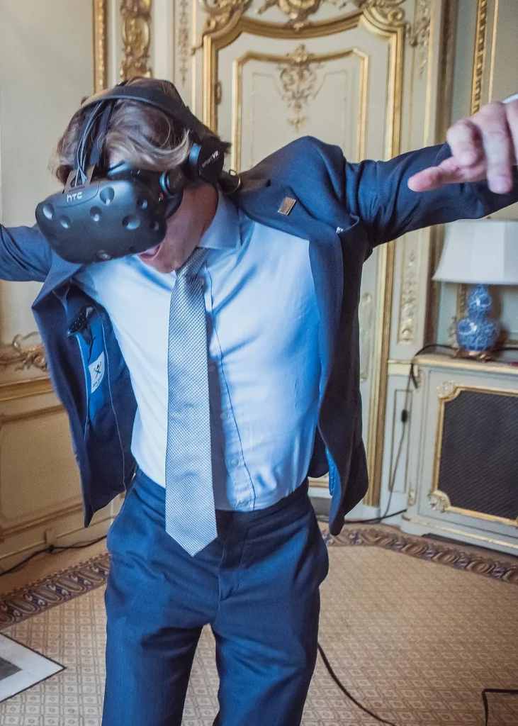 Invitée d'une soirée JPMorgan avec lunettes 3D, animation événementielle